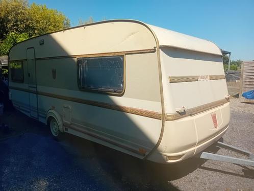 Tabbert 560, Caravans en Kamperen, Caravans, Particulier, tot en met 5, 1000 - 1250 kg, Rondzit, Tabbert, Vast bed, 5 tot 6 meter