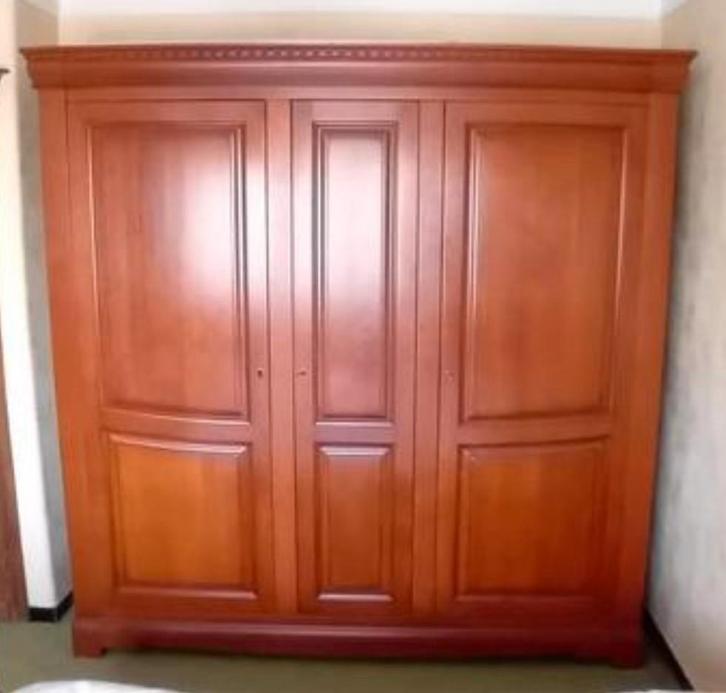 Kleerkast, Huis en Inrichting, Slaapkamer | Complete slaapkamers, Zo goed als nieuw, Ophalen