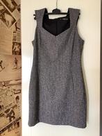 Robe noire Mango taille M, Vêtements | Femmes, Taille 38/40 (M), Mango, Enlèvement ou Envoi, Au-dessus du genou