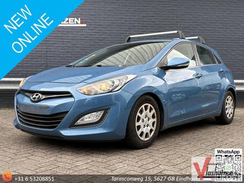 Hyundai i30 1.6 CRDi i-Motion | Airco | PDC |, Auto's, Hyundai, Bedrijf, i30, ABS, Airbags, Airconditioning, Alarm, Bluetooth