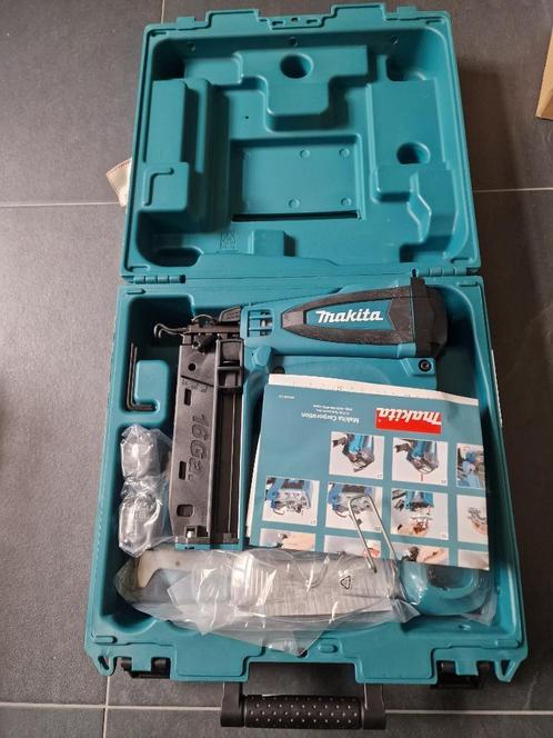 Makita GF600SE 7,2V Gas afwerk tacker, Doe-het-zelf en Bouw, Gereedschap | Handgereedschap, Nieuw, Ophalen of Verzenden