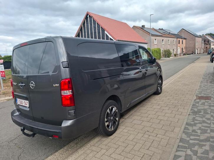 Dubbel cabine Opel vivaro 2023 177pk 2.0 L3, Auto's, Bestelwagens en Lichte vracht, Particulier, Opel, Automaat, Dealer onderhouden