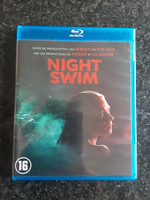 Night Swim blu ray NL FR, Cd's en Dvd's, Blu-ray, Zo goed als nieuw, Thrillers en Misdaad, Ophalen of Verzenden