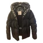 Grijze Moncler jas ,dure editie, Kleding | Heren, Jassen | Winter, Ophalen of Verzenden, Zo goed als nieuw