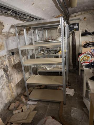 legbord stelling galvaniseerd opberg rek met legborden 4 x beschikbaar voor biedingen
