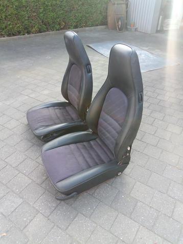 2 porsche stoelen voor G model beschikbaar voor biedingen