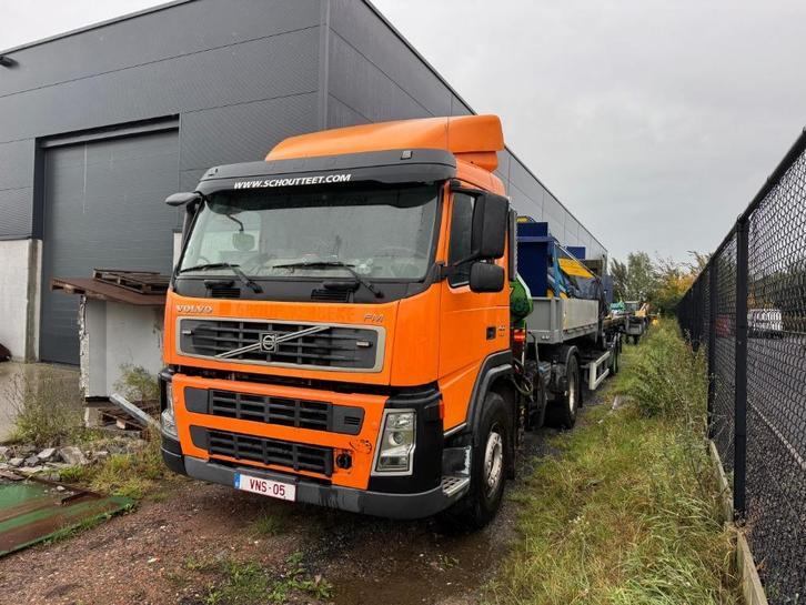Volvo FM 2008 Euro 5 met laadkraan radiosturing en oplegger, Auto's, Vrachtwagens, Bedrijf, Achteruitrijcamera, Parkeercamera