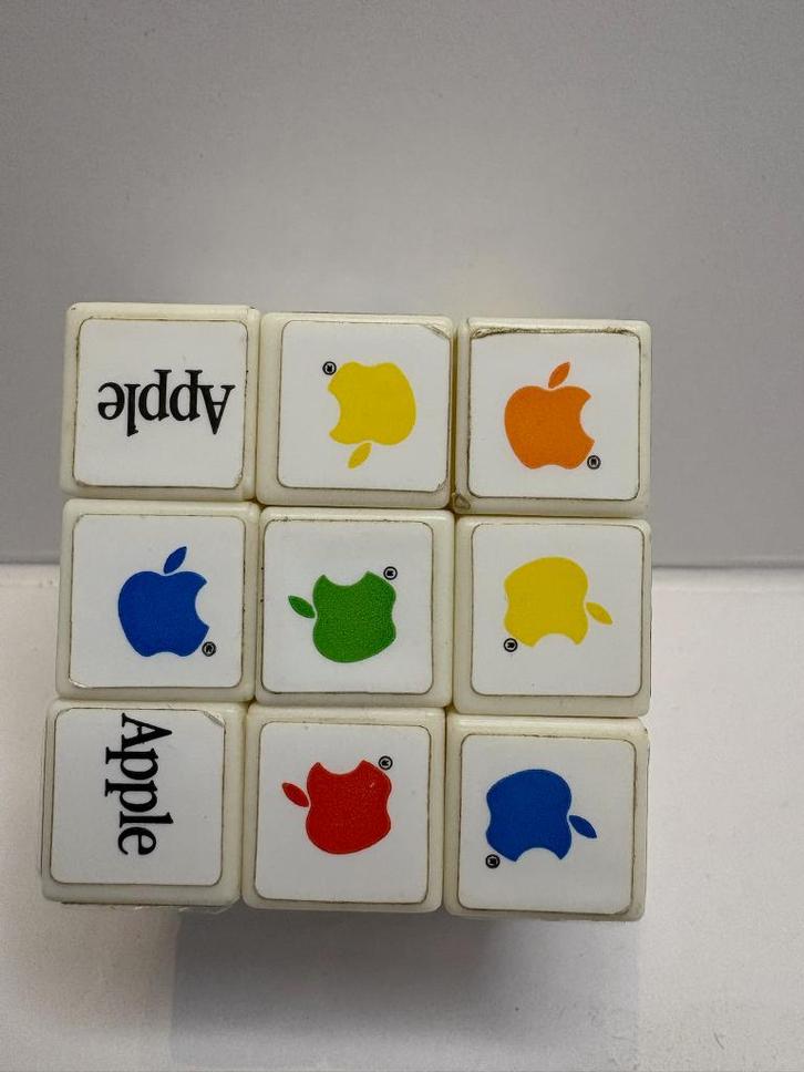 Vintage Apple Rubik’s Cube –Rainbow Logo– Origineel  ’80, Verzamelen, Merken en Reclamevoorwerpen, Gebruikt, Overige typen, Ophalen of Verzenden