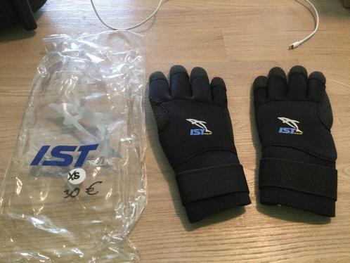 IST Kevlar Semi Dry Gloves XS 5mm nieuw 30€ ipv 60€, Watersport en Boten, Duiken, Nieuw, Overige typen, Ophalen of Verzenden