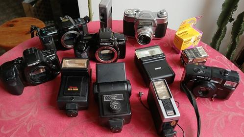 7 camera's uit de Argentijnse collectie + 4 flitsers, Audio, Tv en Foto, Fotocamera's Analoog, Gebruikt, Spiegelreflex, Olympus