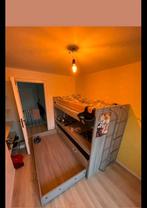 Hoogslaper met extra bed en bureau