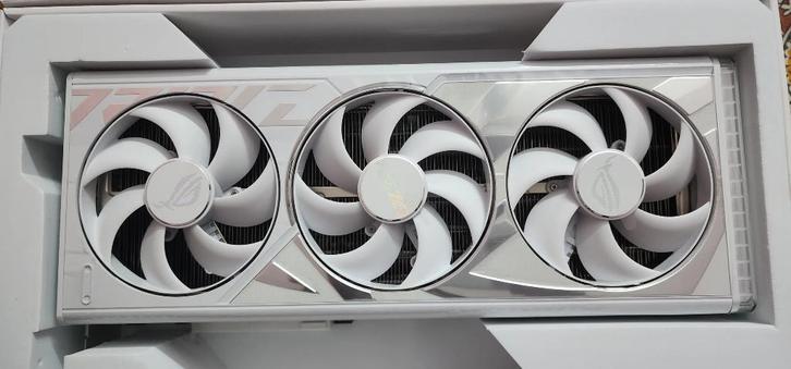 Asus Rog Strix RTX 4090 OC 24GB witte, garantie, Informatique & Logiciels, Cartes vidéo, Comme neuf, Nvidia, PCI-Express 4.0, GDDR6