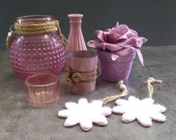 decoratie paars beschikbaar voor biedingen