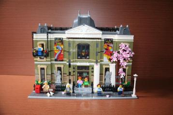 LEGO modular icons creator	10394 natural history museum beschikbaar voor biedingen