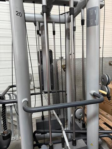 fitness Technogym 4-Stack Krachtstation + Accessoires beschikbaar voor biedingen