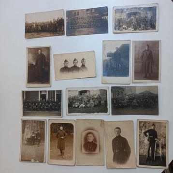 WW2 postkaart foto 's militairen beschikbaar voor biedingen