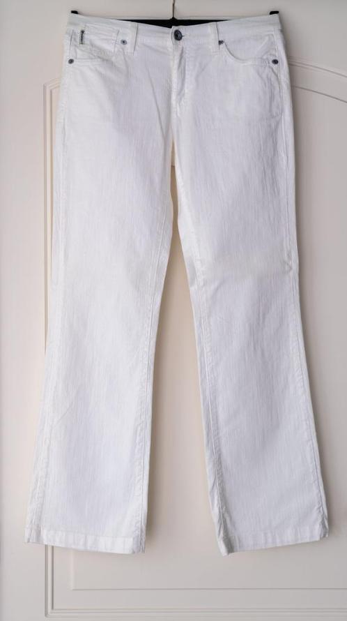 Broek, merk Armani Jeans, NIEUW, maat 28, Kleding | Dames, Broeken en Pantalons, Nieuw, Maat 36 (S), Wit, Verzenden