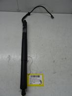 VERIN A GAZ BMW X5 (F15) (01-2013/07-2018), Mevr. I. Hauben, Utilisé, BMW, Rue de l'Espoir 34 34
4030  GRIVEGNÉE, BE