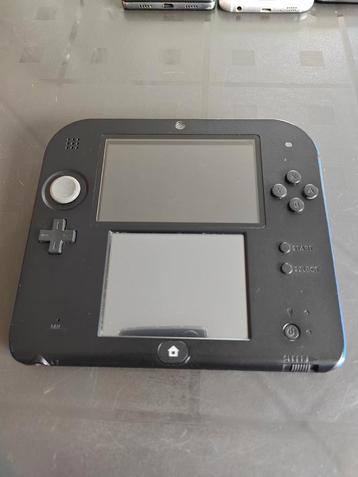 Nintendo 2 DS pour pièces.  beschikbaar voor biedingen