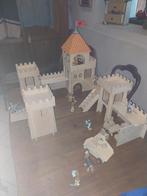 Chateau fort en bois +figurine et accessoires            arn, Enfants & Bébés, Jouets | Jouets en bois, Utilisé, Enlèvement ou Envoi