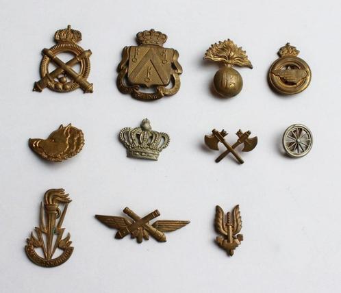 leger embleem 11 emblemen, Verzamelen, Militaria | Algemeen, Overige soorten, Embleem of Badge, Ophalen of Verzenden
