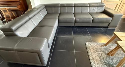 Ruime zetel voor 7-8 plaatsen in kunstleer, Huis en Inrichting, Zetels | Zetels, Gebruikt, Hoekbank, Overige maten, 300 cm of meer