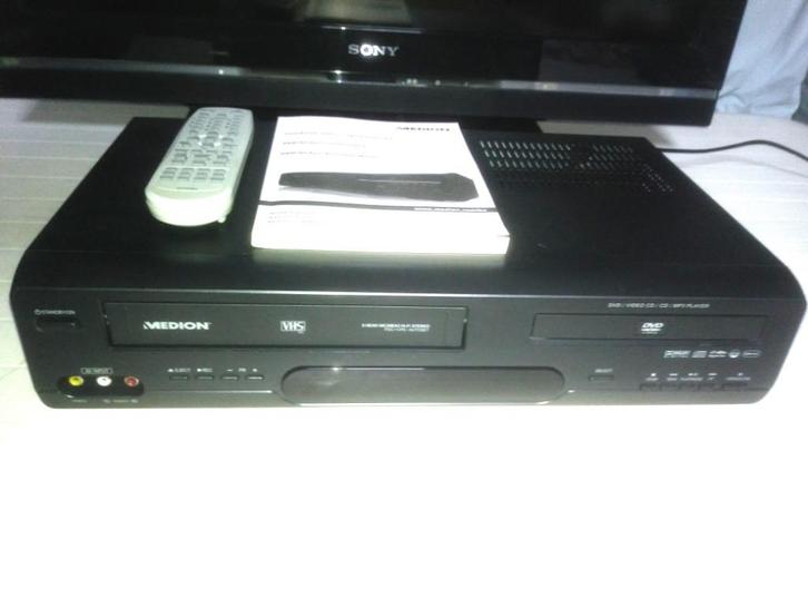 Medion MD 82051 combi DVD speler/VHS video recorder, Audio, Tv en Foto, Videospelers, Zo goed als nieuw, VHS-speler of -recorder