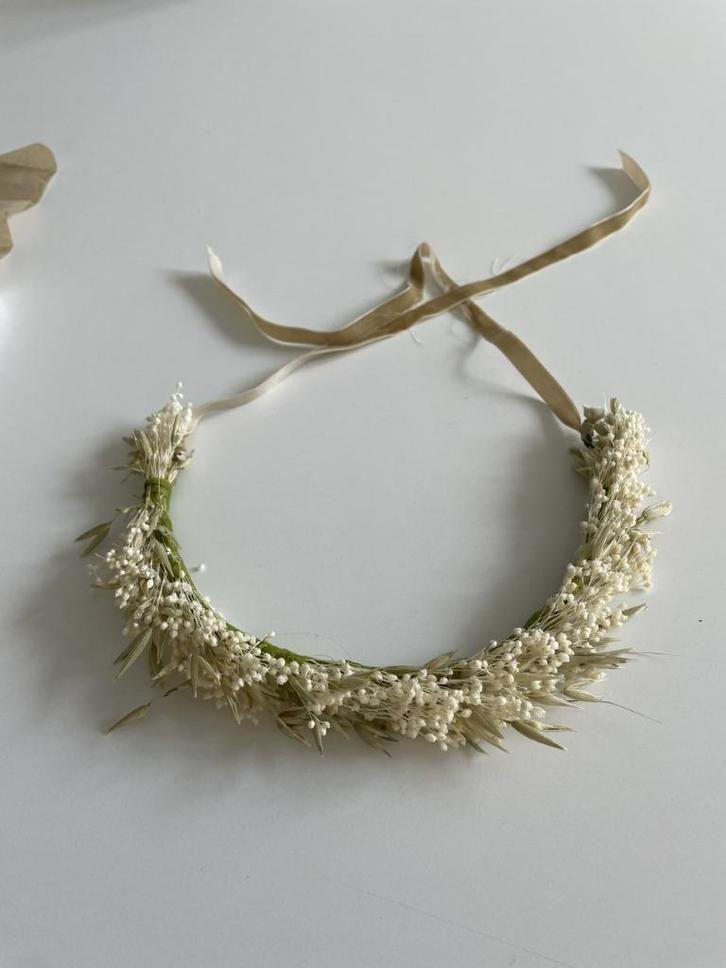 Gedroogde bloemen als haarstuk, Kinderen en Baby's, Kindermode-accessoires, Zo goed als nieuw, Ophalen of Verzenden