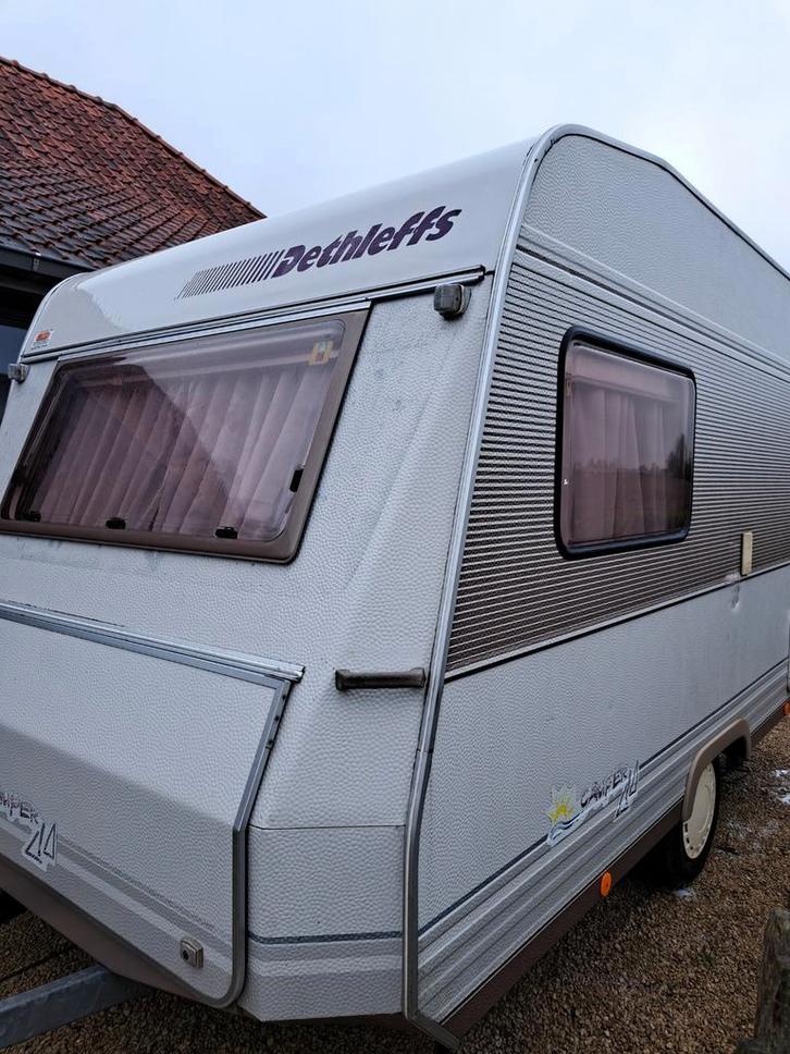 Dethleffs 350 HK caravan 1994, Caravans en Kamperen, Caravans, Particulier, tot en met 3, 500 - 750 kg, Treinzit, Dethleffs, Dwarsbed