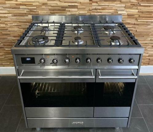 ② 🔥Luxe Fornuis Smeg 90 Cm Rvs 6 Pits 2 Ovens — Fornuizen — 2Dehands