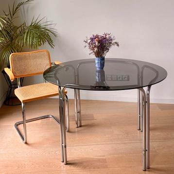 Vintage chrome buisframe eettafel, 110 cm diameter beschikbaar voor biedingen