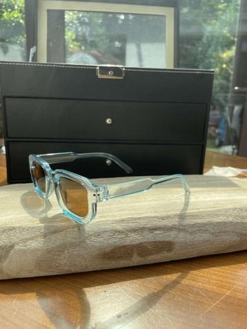 Lunettes de soleil beschikbaar voor biedingen