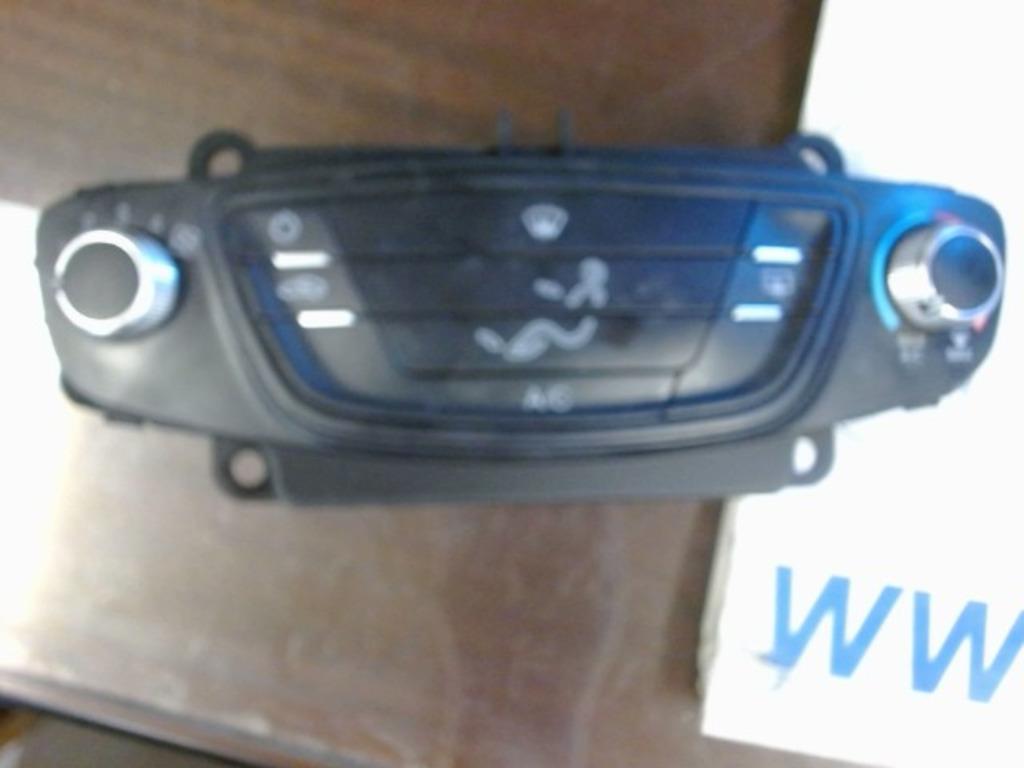 Commande chauffage Ford Transit courrier  E1071049D (316A), Enlèvement, Utilisé, Ford