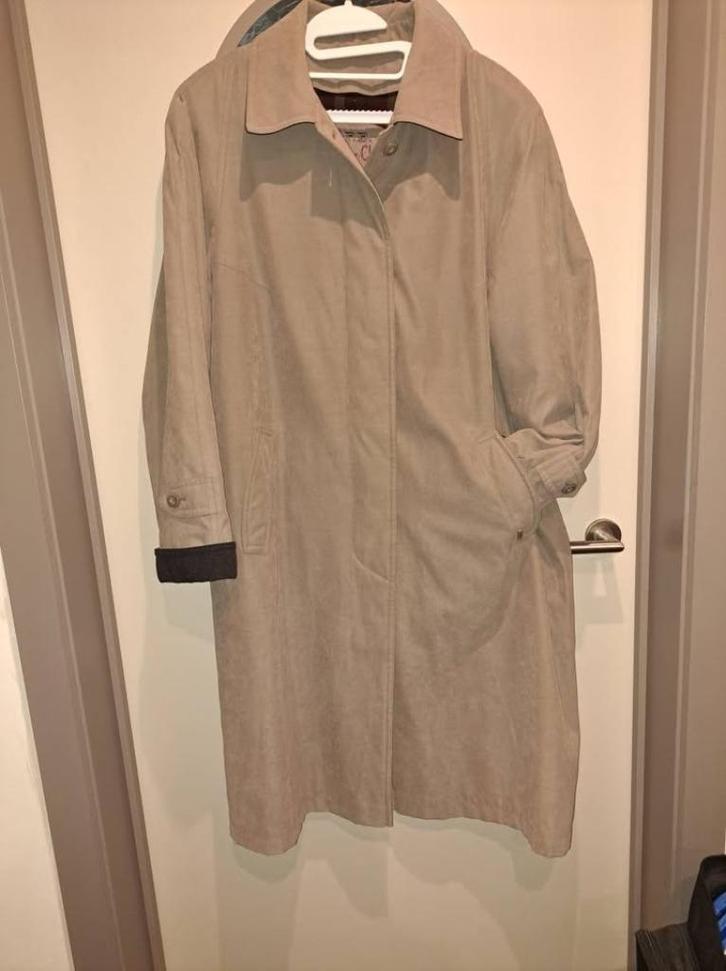 Trenchcoat mt 44/46 met uitneembare voering, Kleding | Dames, Jassen | Winter, Zo goed als nieuw, Maat 46/48 (XL) of groter, Beige