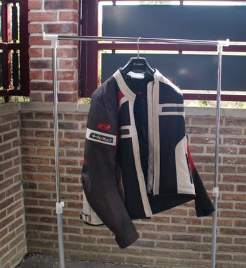 Veste Dame été taille L beschikbaar voor biedingen