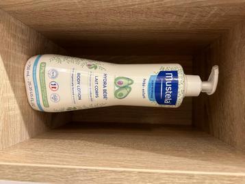 Nieuw ongeopend Mustella Hydra baby 500ml beschikbaar voor biedingen