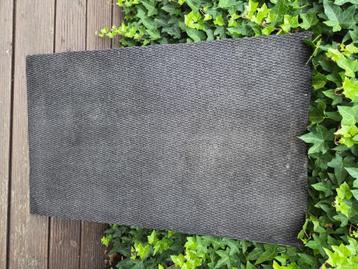 Hondenbench beschikbaar voor biedingen