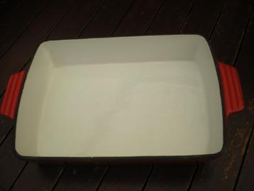 gietijzeren braadpan, ovenschotel, serveerpan beschikbaar voor biedingen