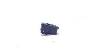 BEDIENINGSPANEEL ELEKTRISCHE RAMEN Opel Corsa D (315625731) beschikbaar voor biedingen