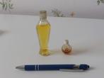 2 vintage parfumflesjes, Gebruikt, Ophalen of Verzenden, Miniatuur, Gevuld