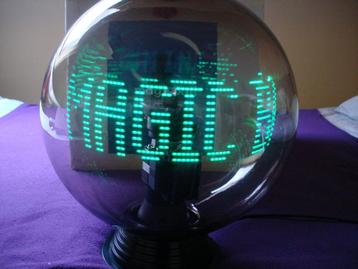 Lichtkrant Magic Ball met remote control perfect werkend., Enlèvement ou Envoi, Utilisé, Autres types, Couleur