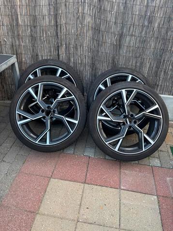 Audi Velgen 22 inch 255/40/21 Met Zomerbanden Pirelli beschikbaar voor biedingen