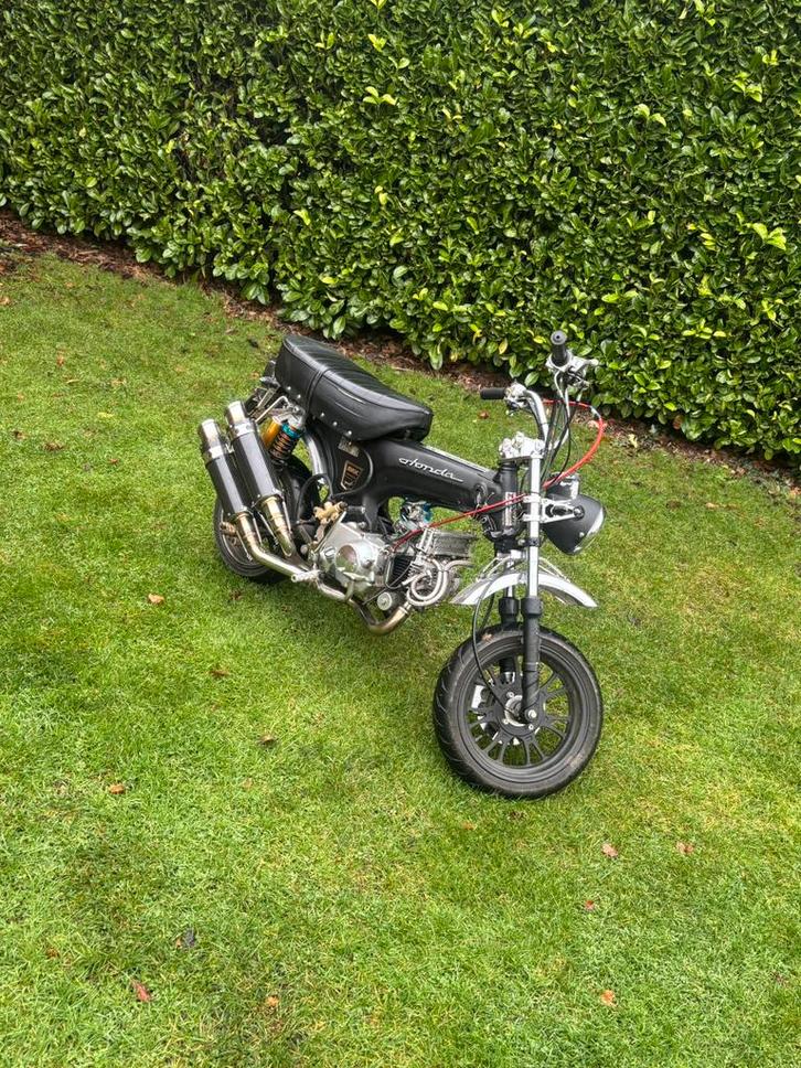 Dax te koop, Fietsen en Brommers, Brommers | Honda, Zo goed als nieuw, Ophalen