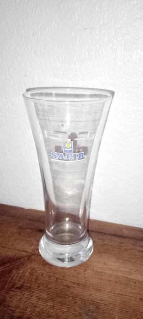 Brasserie bier antieke glazen fluit Safir, Verzamelen, Biermerken, Gebruikt, Glas of Glazen, Overige merken, Ophalen of Verzenden