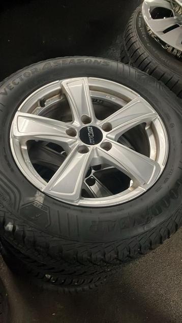 Audi Q3 Goodyear all season banden + velgen beschikbaar voor biedingen