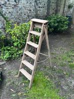Échelle escabeau ancien en bois vintage pour décoration, Ladder, Gebruikt, Opvouwbaar of Inschuifbaar, Minder dan 2 meter