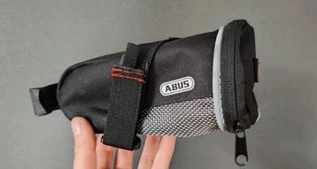 Abus zadeltasje, 0,6L. als nieuw. beschikbaar voor biedingen