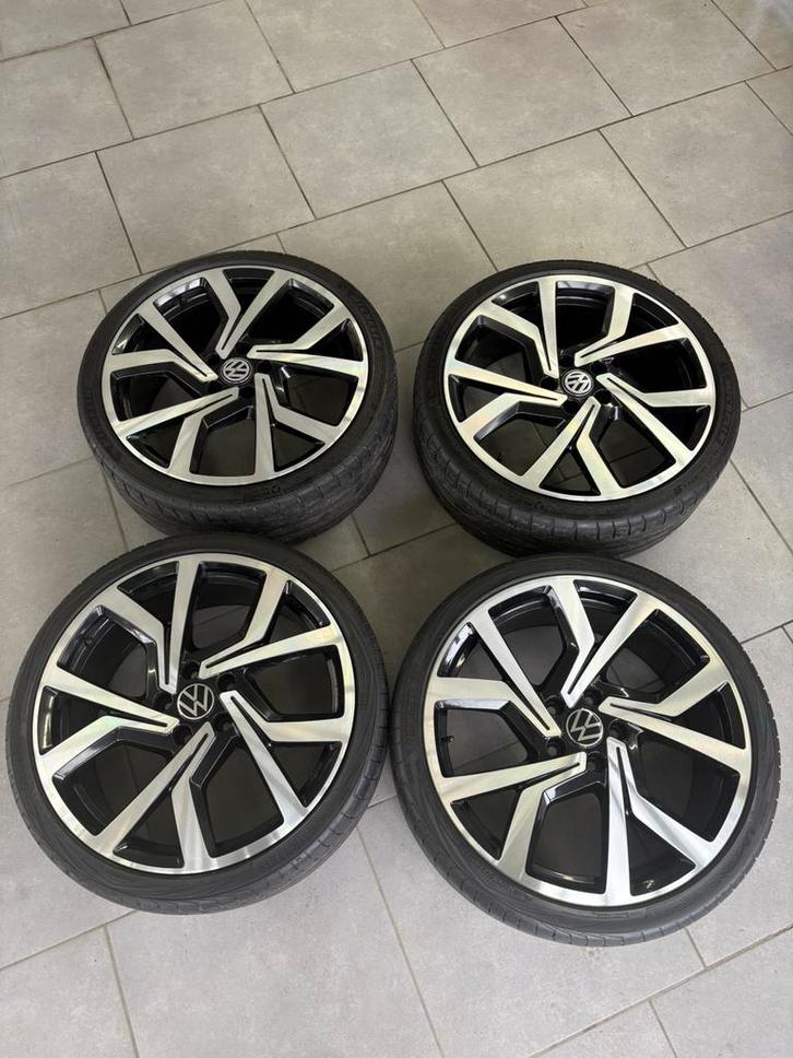 Set de jantes brescia 19 pouce origine golf 7 Gti clubsport, Auto-onderdelen, Banden en Velgen, Banden en Velgen, Zomerbanden