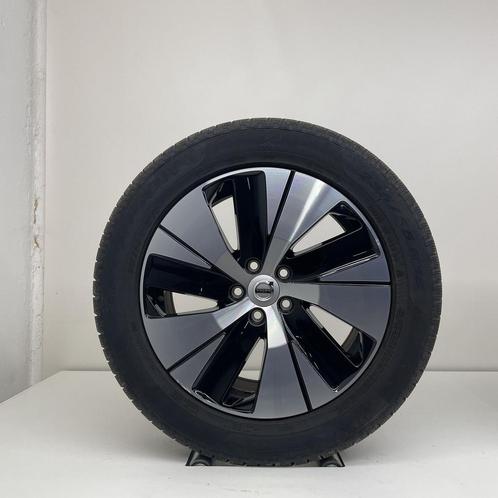 Volvo 18 inch velgen + winterbanden XC40 incl recharge, Auto-onderdelen, Banden en Velgen, Banden en Velgen, Winterbanden, 18 inch