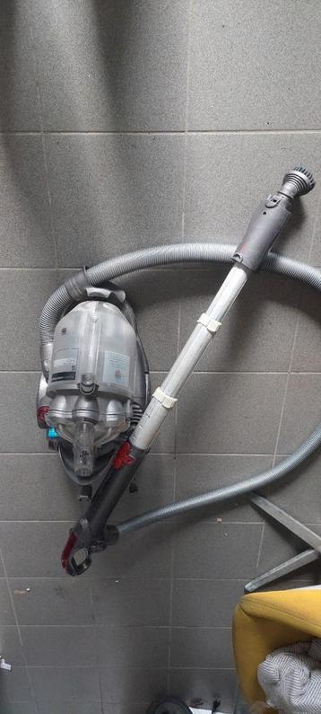 DYSON Stofzuiger beschikbaar voor biedingen
